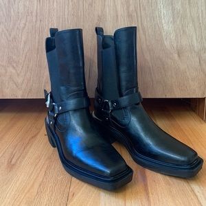 Circus by Sam Edelman Wesley Boot